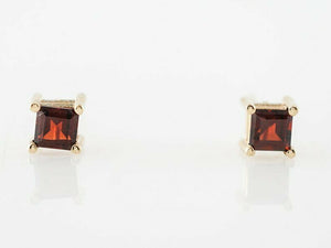 0.6ct Princess Cut Red Garnet Solitaire Stud Earrings 14k Yellow Gold Finish