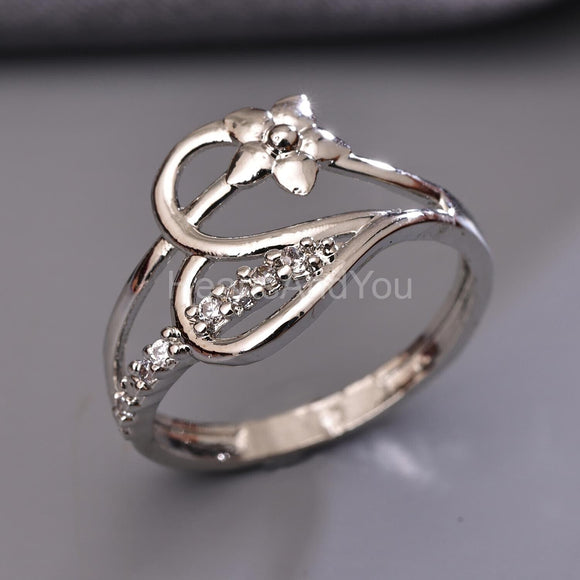 0.6ct Round Cut Moissanite Floral Leaf Heart Women Ring 14k White Gold Plated