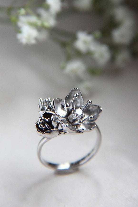 0.5ct Round Cut Diamond Engagement Ring Flower Statement 14k White Gold Finish