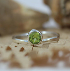 0.5ct Engagement Ring Round Cut Peridot Solitaire Minimalist 14k White Gold Over