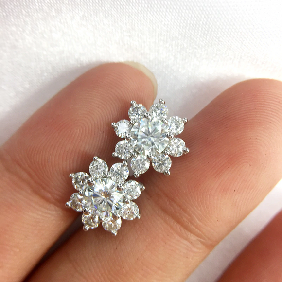 2.5ct Round Cut VVS1D Diamond Flower Cluster Stud Earrings 14k White Gold Finish