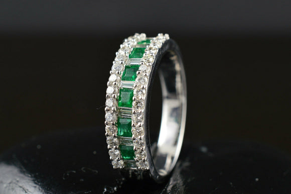 3Ct Princess Cut Green Emerald Diamond Edges Wedding Band 14K White Gold Finish