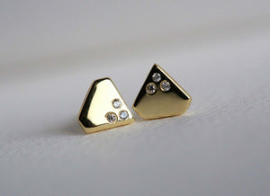 0.25ct Round Cut VVS1D Diamond Superhero Stud Earrings 14k Yellow Gold Finish