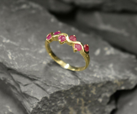 0.6ct Wedding Ring Band Round Cut Pink Ruby Stackable Wave 14k YellowGold Finish