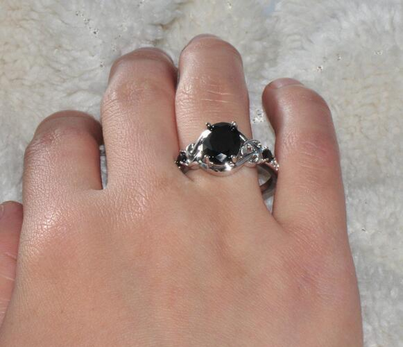 1Ct Oval Cut Black Diamond Elegant Solitaire Engagement Ring 14K White Gold Over