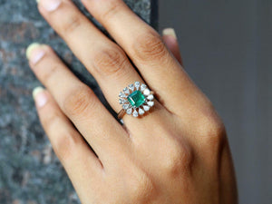 2.6ct Princess Cut Green Emerald Sunburst Ballerina Ring 14k White Gold Finish