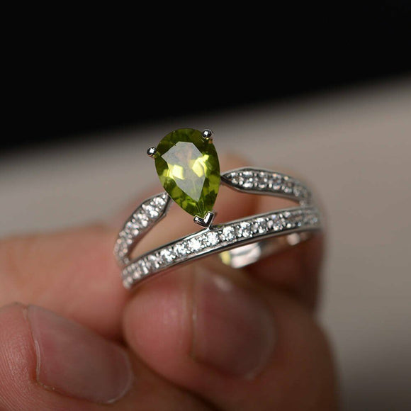 1.5ct Pear Cut Green Peridot Crown Design Engagement Ring 18k White Gold Finish