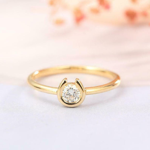 Horseshoe Solitaire Engagement Ring 1ct Round Cut Diamond 14k YellowGold Finish