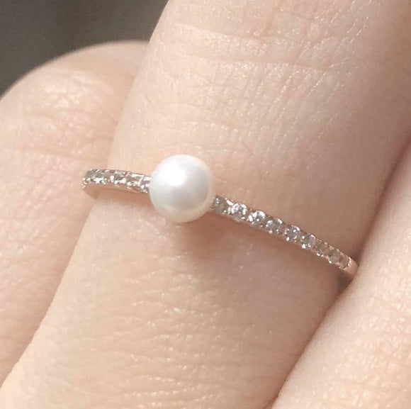 0.5ct Round Cut Diamond Pearl Accents with Solitaire Ring 14k White Gold Finish