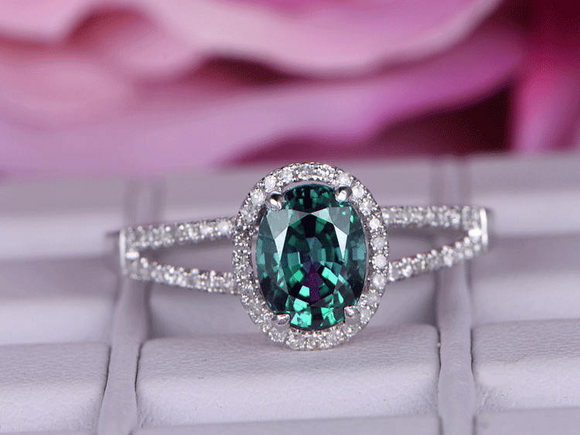 2.5ct Oval Cut Green Emerald Engagement Ring Halo Split Shank 14k WhiteGold Over