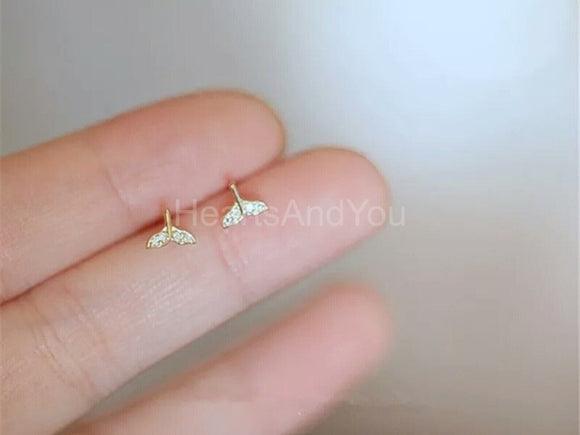 0.01ct Round Cut Moissanite Whale Fin Stud Earrings 14k Yellow Gold Plated