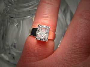 Women Solitaire Engagement Ring 2.5ct Radiant Cut Diamond 14k White Gold Finish