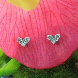 Tiny Heart Design Stud Earrings 0.9ct Princess Cut Diamond 14k White Gold Finish